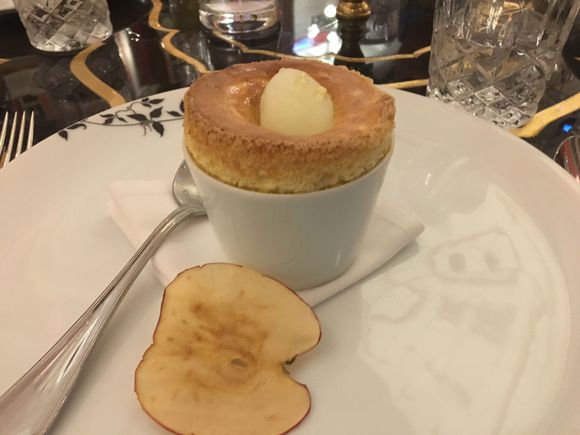 Apple soufflé 