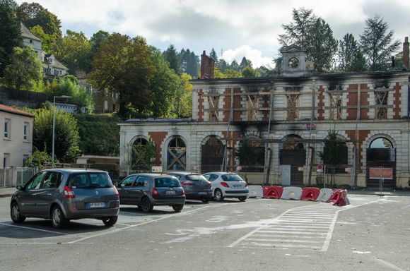 Figeac train station had a fire the year before. The result was a fair amount of travel connection chaos.