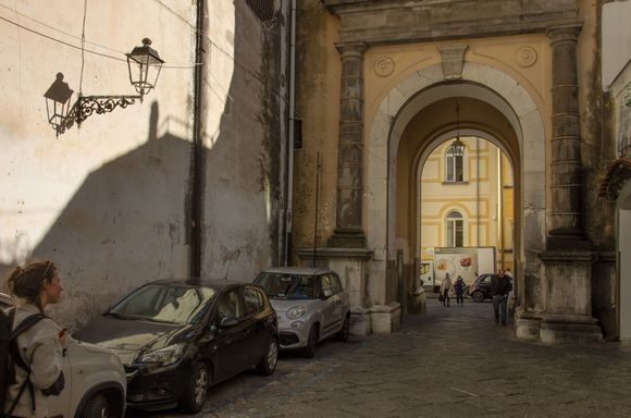 A further filmic connection, this time to Minori. The nocturnal scene in the recent 'Equalizer' wherein Denzel Washington kills bad guys with a van plus a set of keys, was shot right by the arch shown above. The young lady far left was actually one of our fellow guests at Mario Arzano's social get-together up at his Torre home. She and her girlfriend had just arrived from Bologna and had been dragged by Mario's elderly father-in-law off the Path of the Lemons and into our in-progress party!