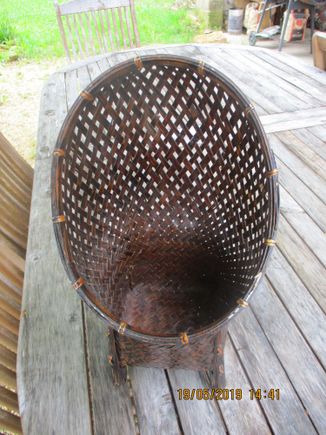 Plant-holder basket, 1 euro