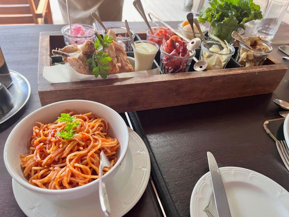 Lunch on arrival to Bateleur - absolutely no chance of going hungry.