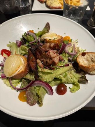 Chèvre Chaud Salad. Best one yet!