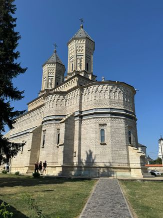 Biserica Trei Ierarhi (Church of the Three Hierarchs), Iasi's famous landmark site. Completed in 1639.