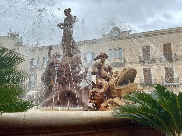 Fountain of Diana, Ortigia