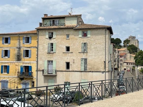 Walking streets of Beaucaire 