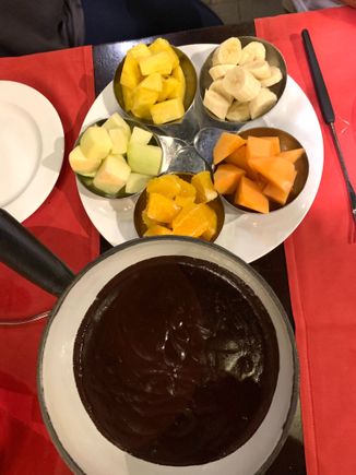 Chocolate fondue 