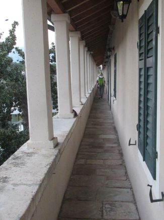 Walking the city walls, very narrow at this point