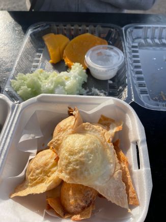 Mango sticky rice and coconut cakes for dessert