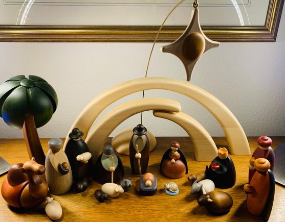 
The little tabby cat came from a different brand …apparently the makers of our set did not know the legend of Mary and tabby cats. 