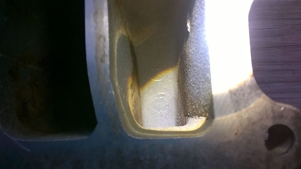 1989 E250 V8 351, Exhaust manifold SMOG air plug Page 2 Ford Truck