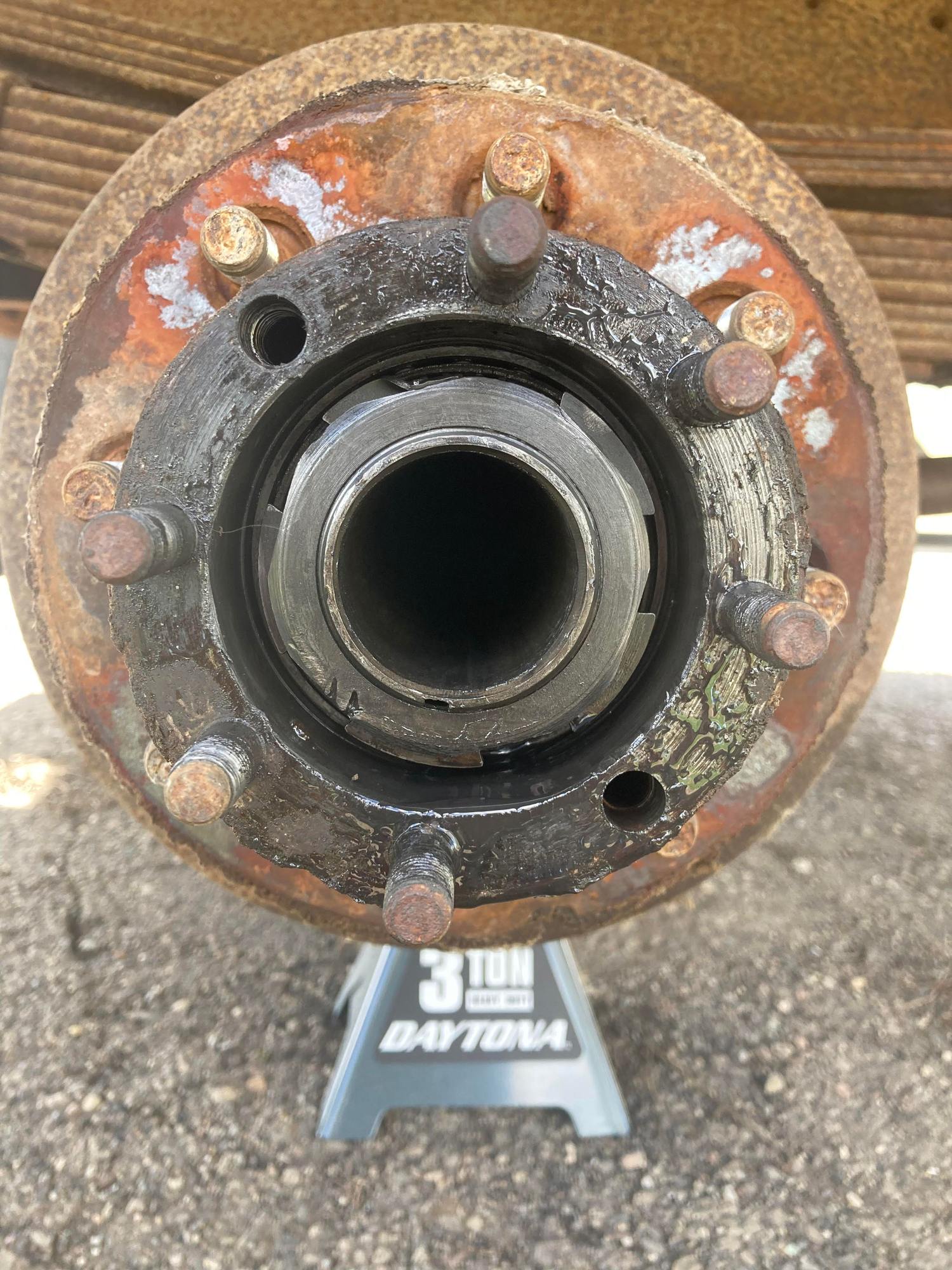 Remove Rear Drum/Hub on Dually - Ford Truck Enthusiasts Forums