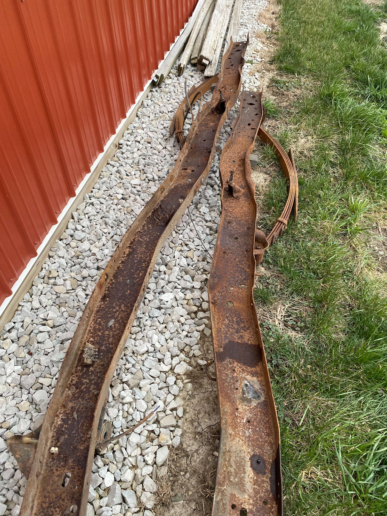 Drivetrain - 1994 F150 Regular Cab Short Bed Frame Rails - Used - Jamestown, IN 46147, United States