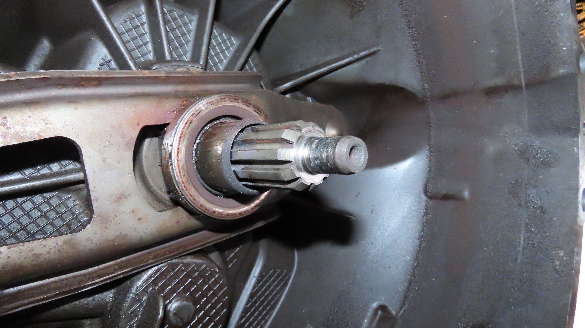 ZF6 worst throwout bearing? + New Nachi 60032NSE Roller Pilot Bearings