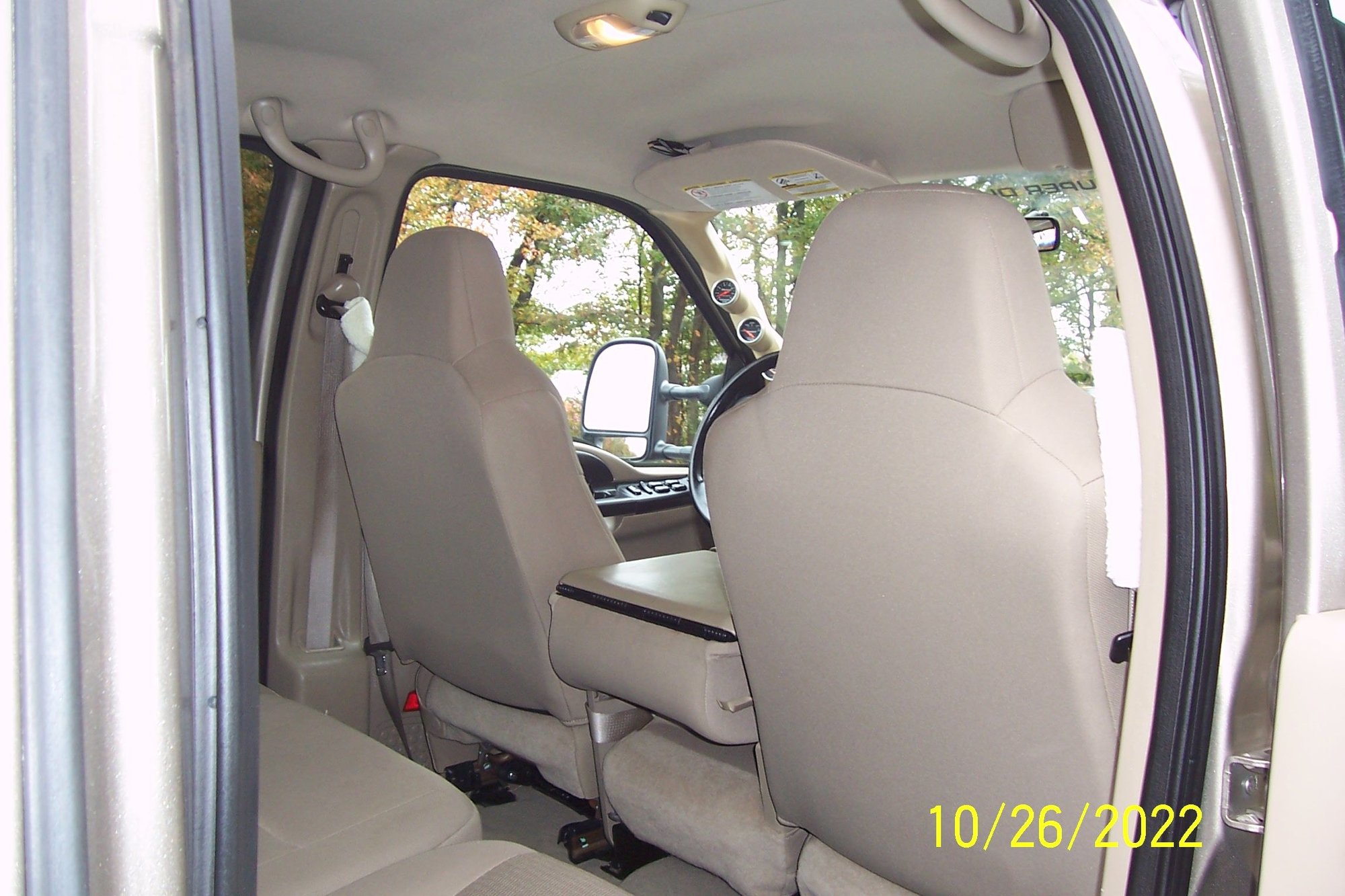 2005 Ford F-250 Super Duty - Extra Clean Low Mileage 2005 F250 SD XLT Crew Cab LB 6.0 (STUDDED) Diesel - Used - VIN 1FTSW21P95EA66152 - 74,800 Miles - 8 cyl - 4WD - Automatic - Truck - Beige - Millersville, MD 21108, United States