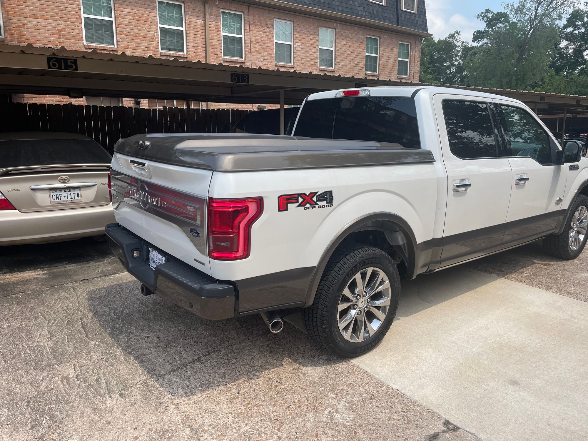 Accessories - A.R.E. LSII painted tonneau bed cover - Used - 2015 to 2020 Ford F-150 - Houston, TX 77024, United States
