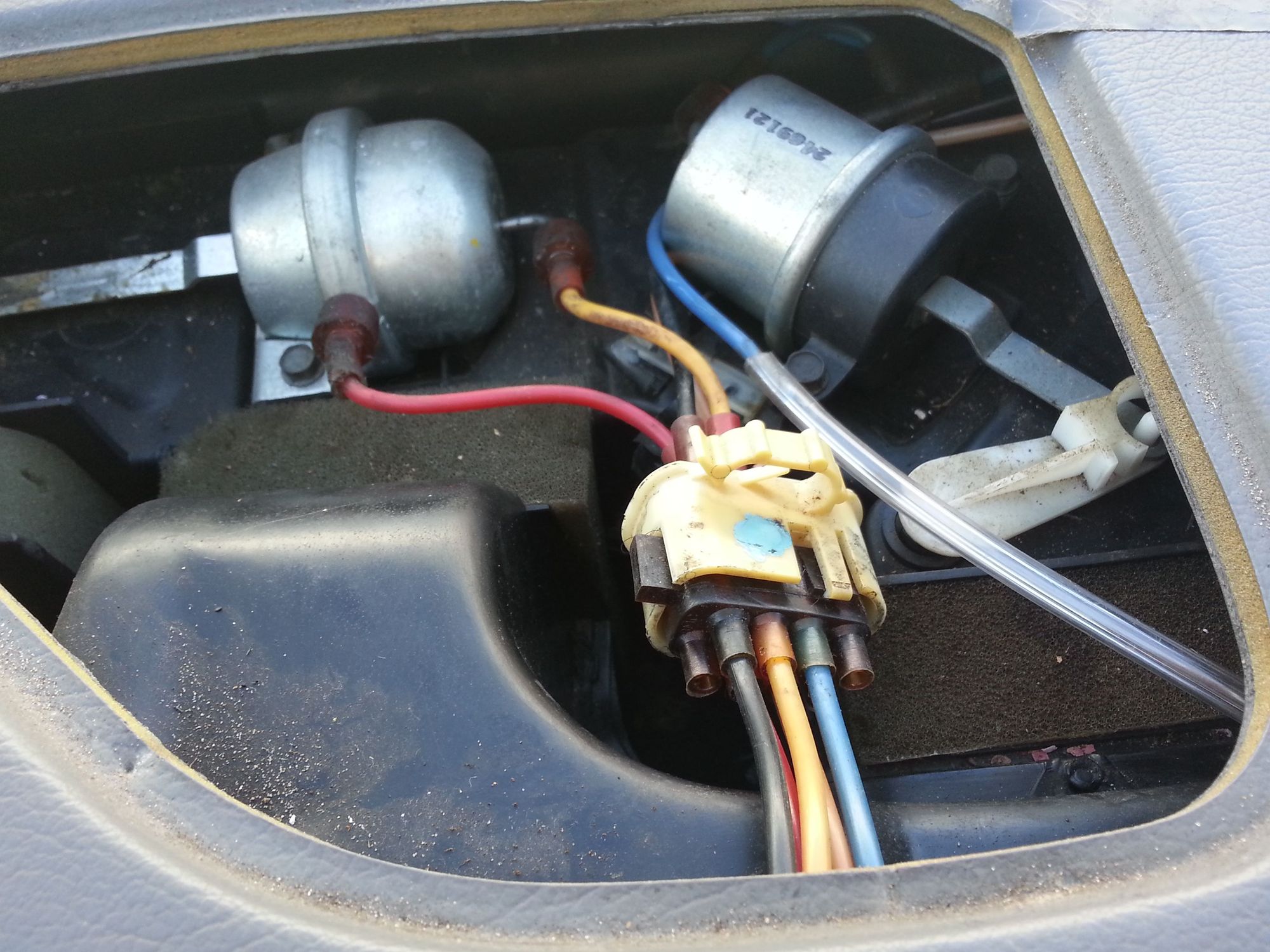 2000 E350 Passenger Van A/C vacuum hose problems Ford Truck