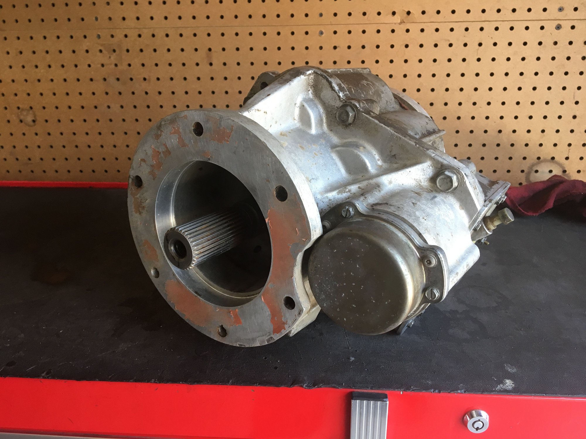 Doug Nash Enterprise (DNE2) two speed overdrive unit Ford Truck