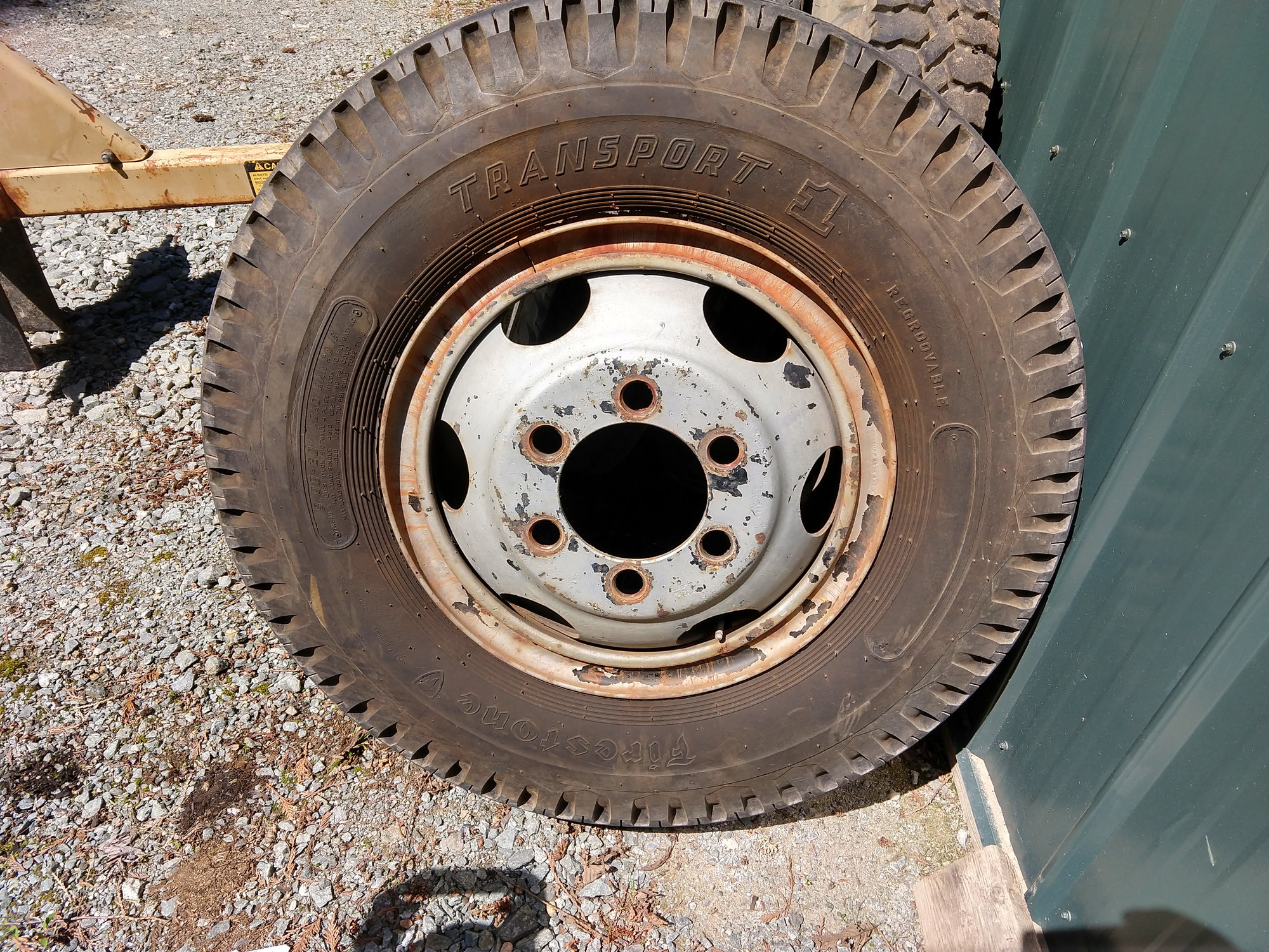 Wheels and Tires/Axles - 6x8.75 20" lock ring wheels + tires - Used - 1955 to 1995 Ford F600 - 1955 to 2006 Ford C600 - 1955 to 2006 Ford F-500 - Conway, WA 98238, United States