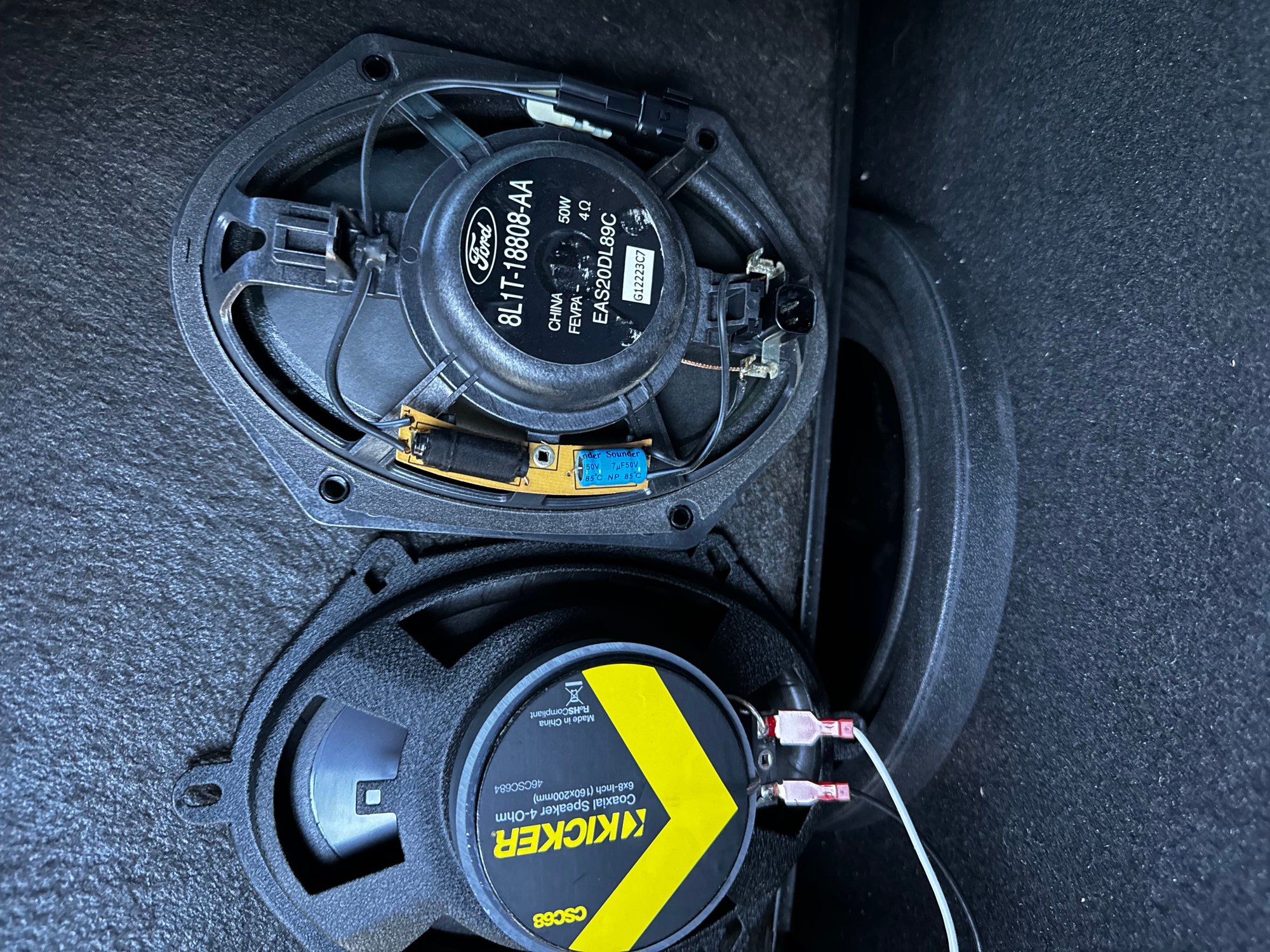 2012 ford f250 lariat fx4 4 door. Back speakers have two connectors