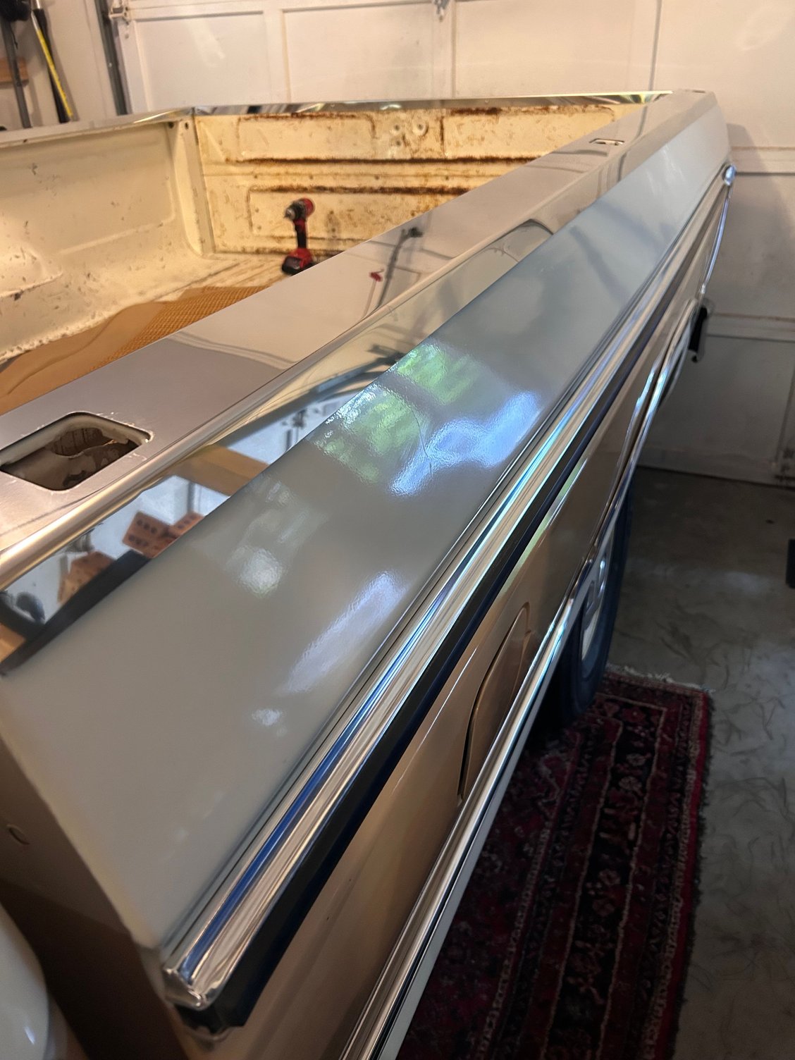 Stainless steel bed rails. Not the greatest picture. I�ll pull it out of the garage this weekend.