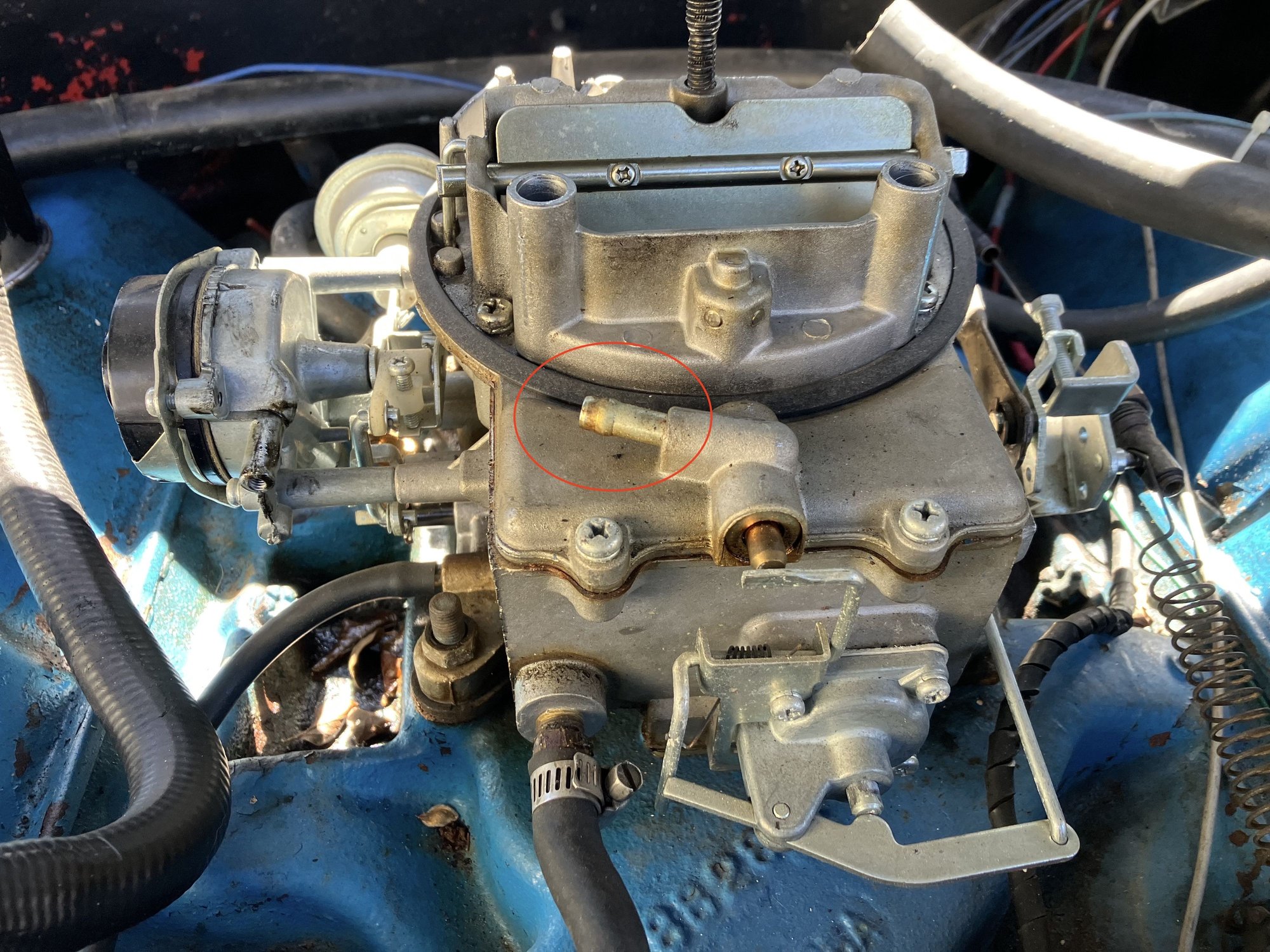 what's missing from carb? another vac line?