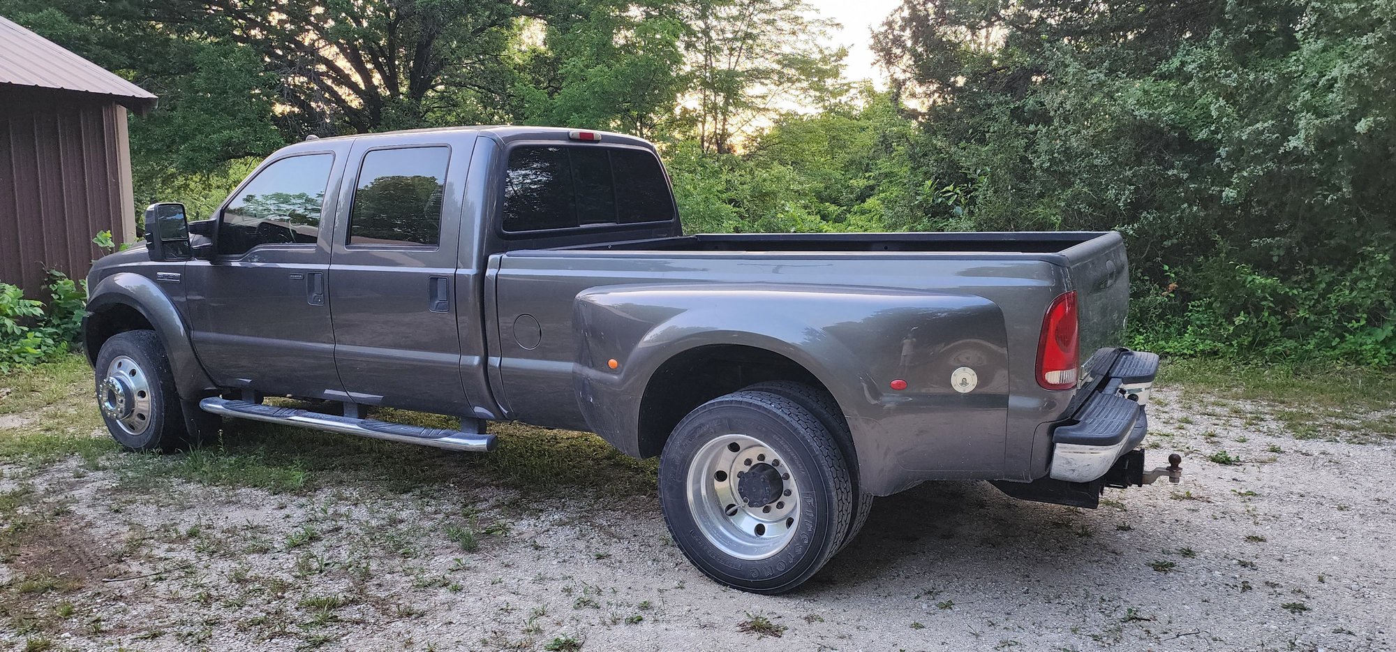 2006 Ford F-450 Super Duty - 2006 Ford F-450 4X4 Auto 6.0L - Kelderman 4 Link - Low miles - No Rust - Bulletproofed - Used - VIN 1FDXW47P96EB83526 - 8 cyl - 4WD - Automatic - Truck - Gray - Fulton, MO 65251, United States