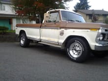  A pic of my 76 F350 S.C.S 
Been in the family since 1976. 
