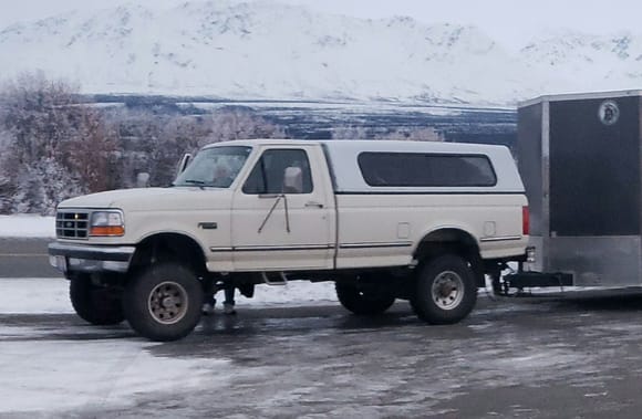 I have a 95 f350 460 5spd.