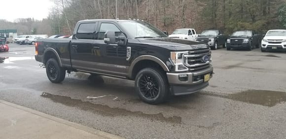 2020 F350 camper package, 3.55 gears, sport wheels and tires.