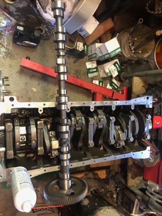 Camshaft ready for lube