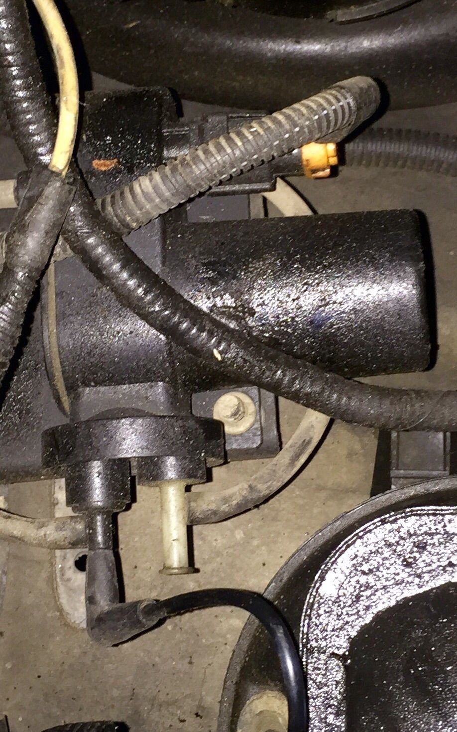 where to plug 4wd hub vacuum lines? Ford Truck Enthusiasts Forums