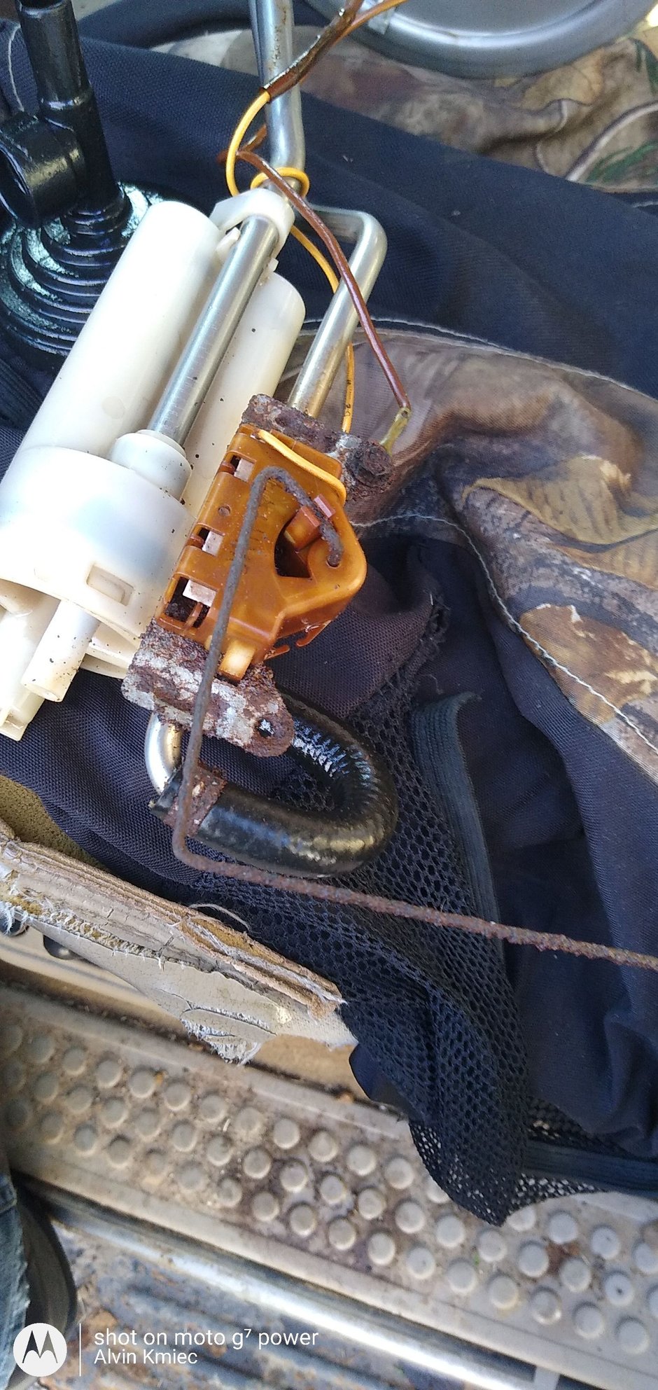 Sending Unit 2003 ford f250 Ford Truck Enthusiasts Forums