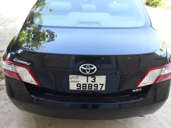 Rear spoiler installation