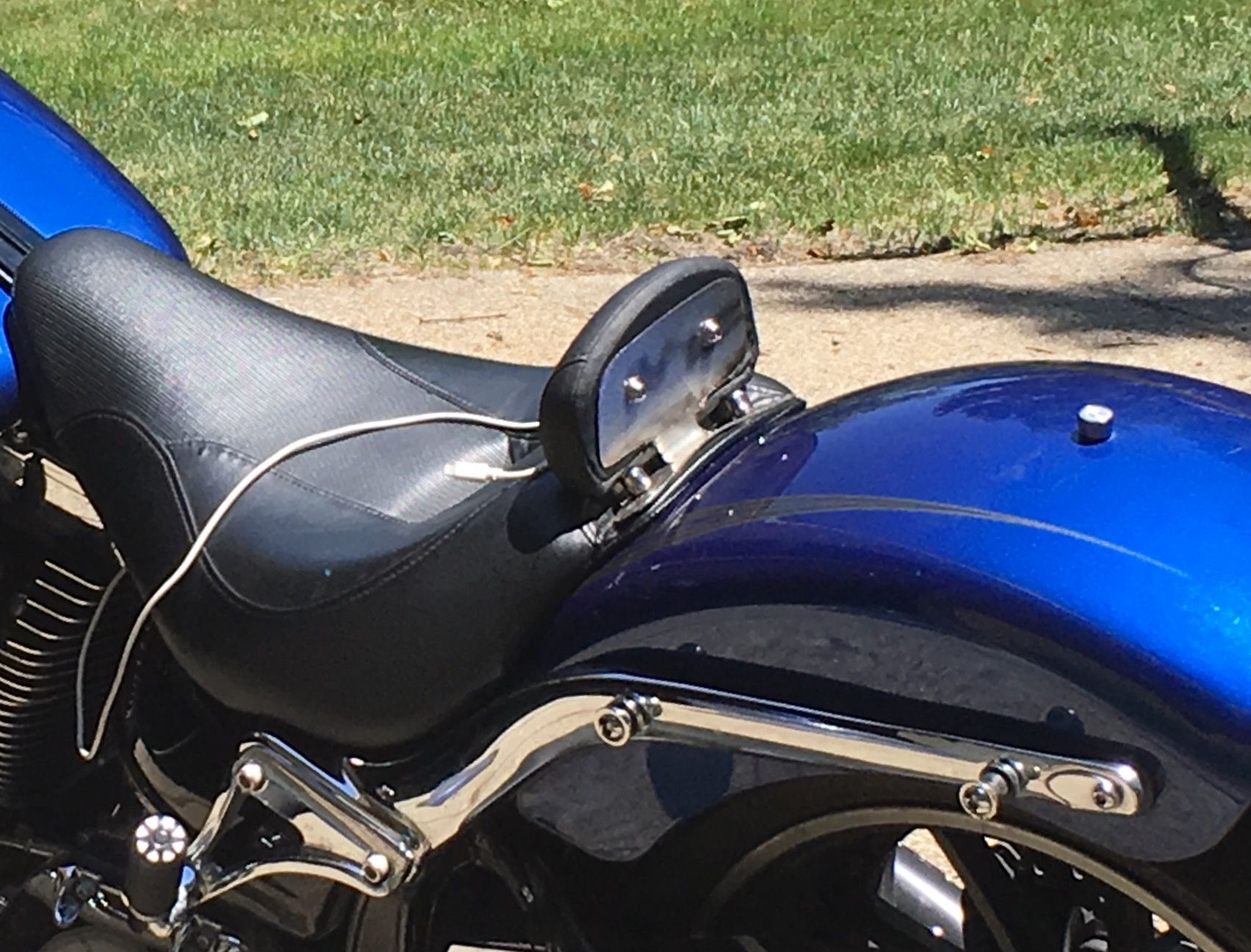 Breakout solo backrest bracket (50) Harley Davidson Forums