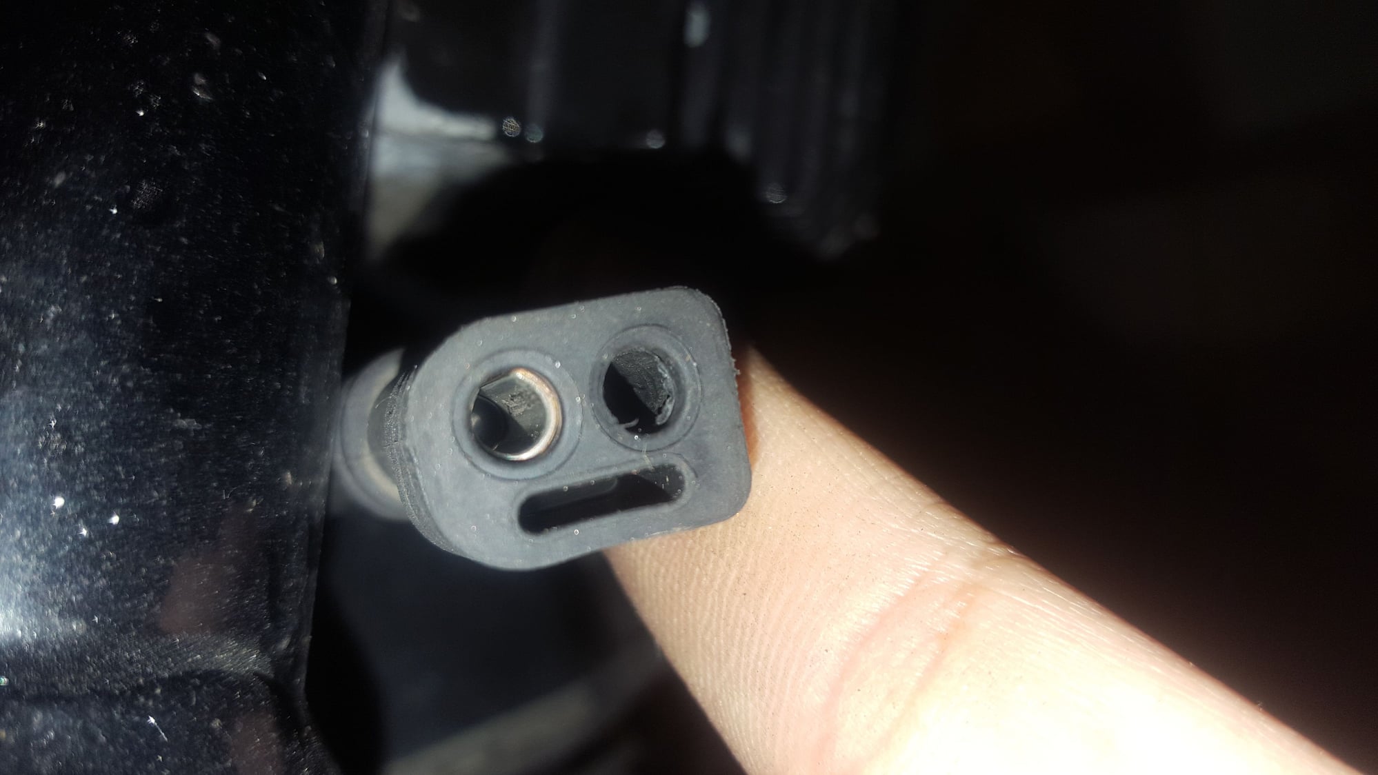 Help to fix my voltage regulator connection - Harley Davidson Forums