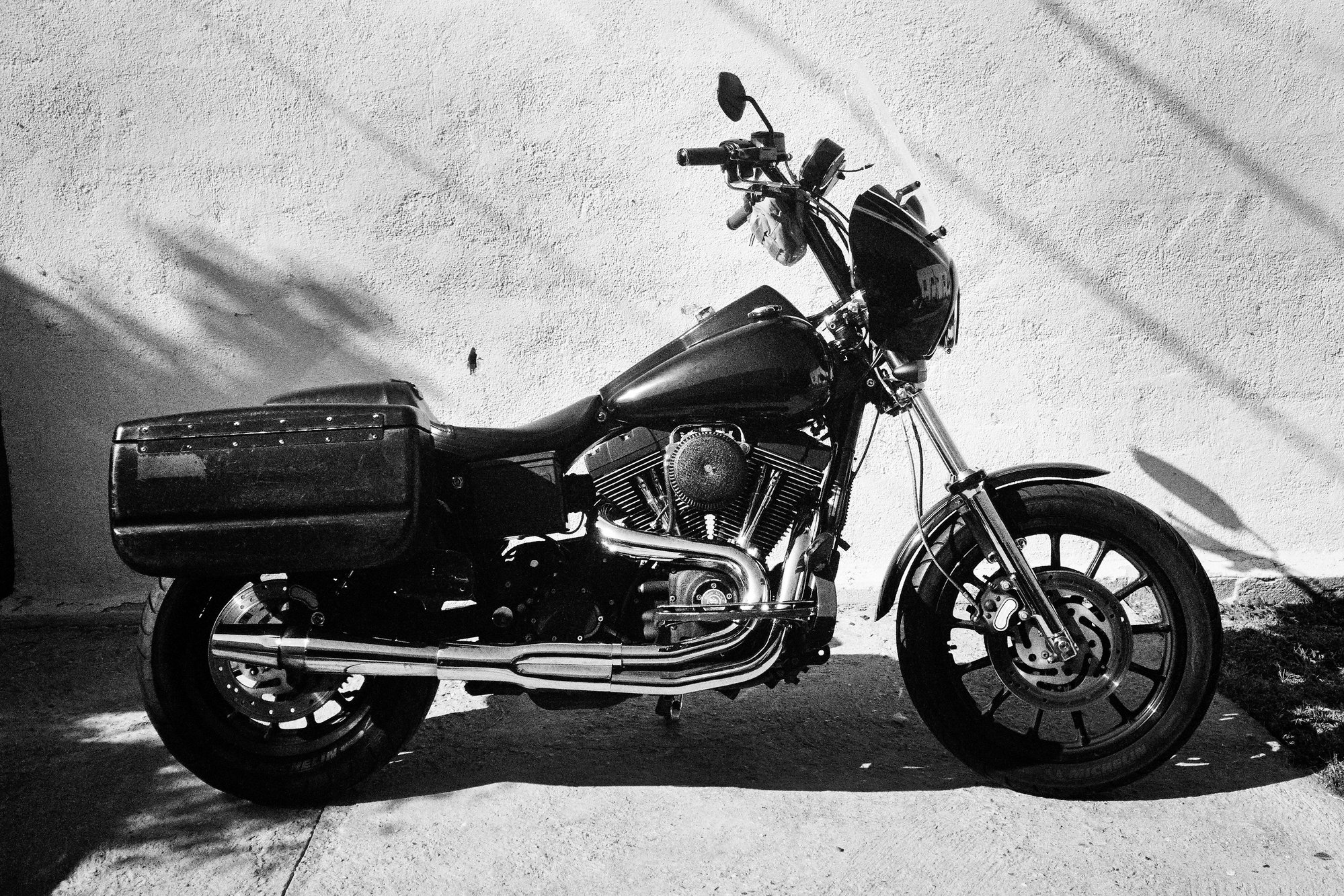 dyna defender saddlebags