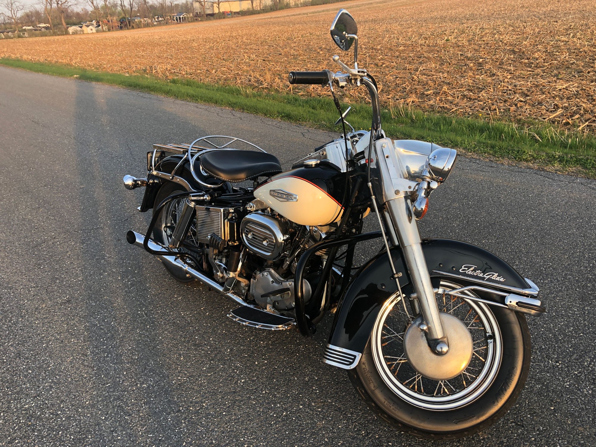 electra glide solo seat