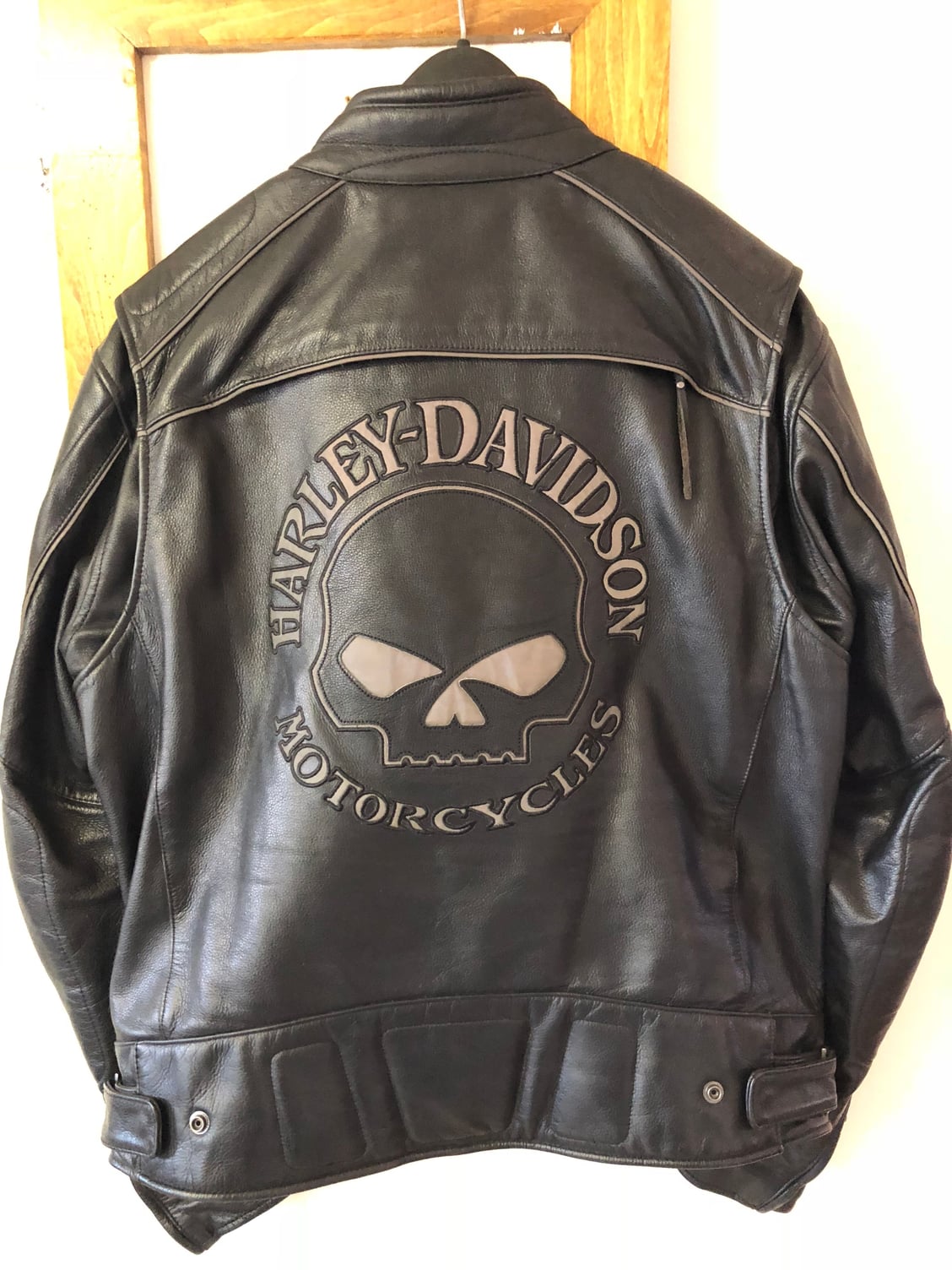 Harley Davidson Willie G leather jacket - Harley Davidson Forums