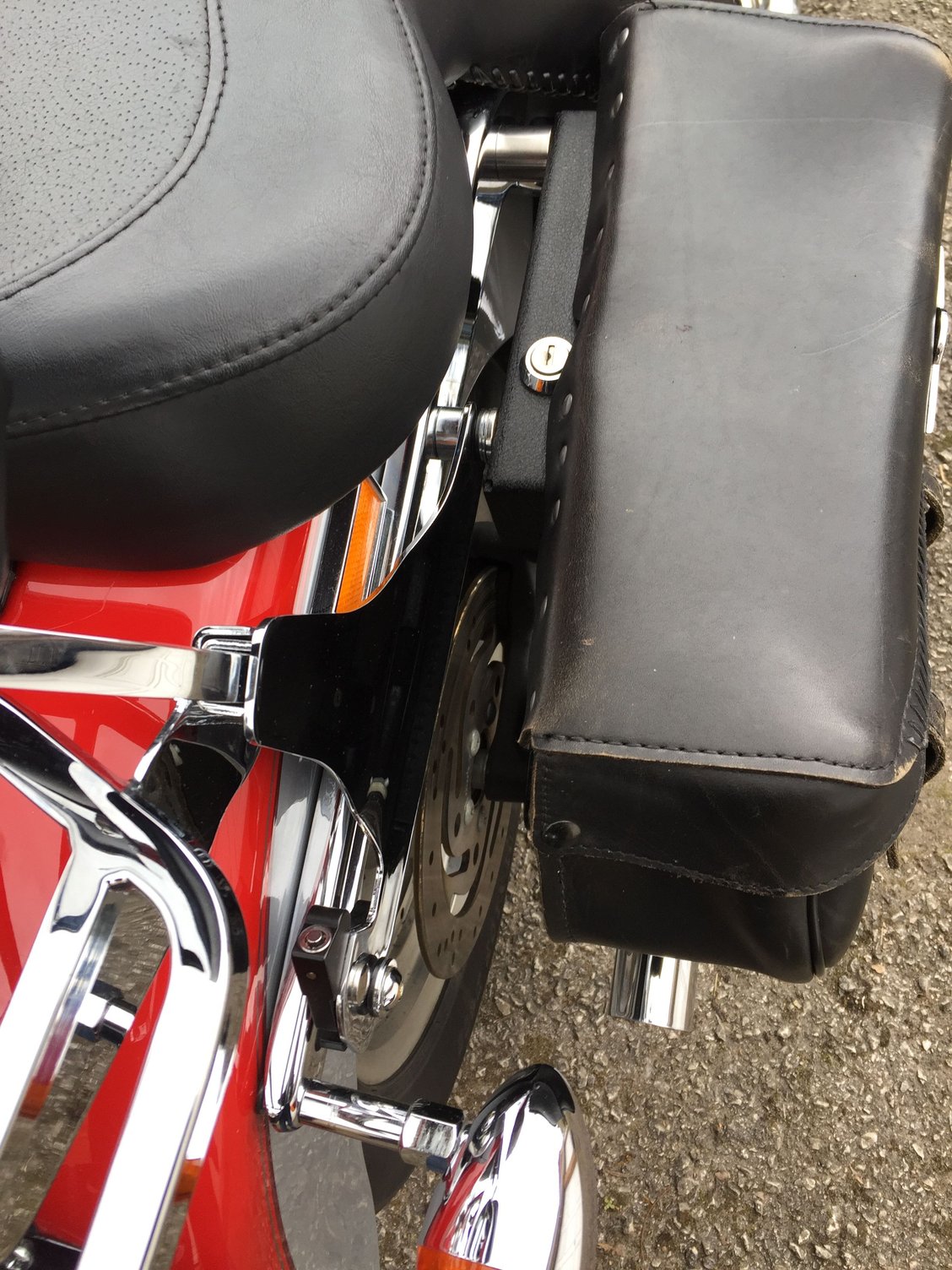 What brand is this saddlebag locking detach Harley Davidson Forums