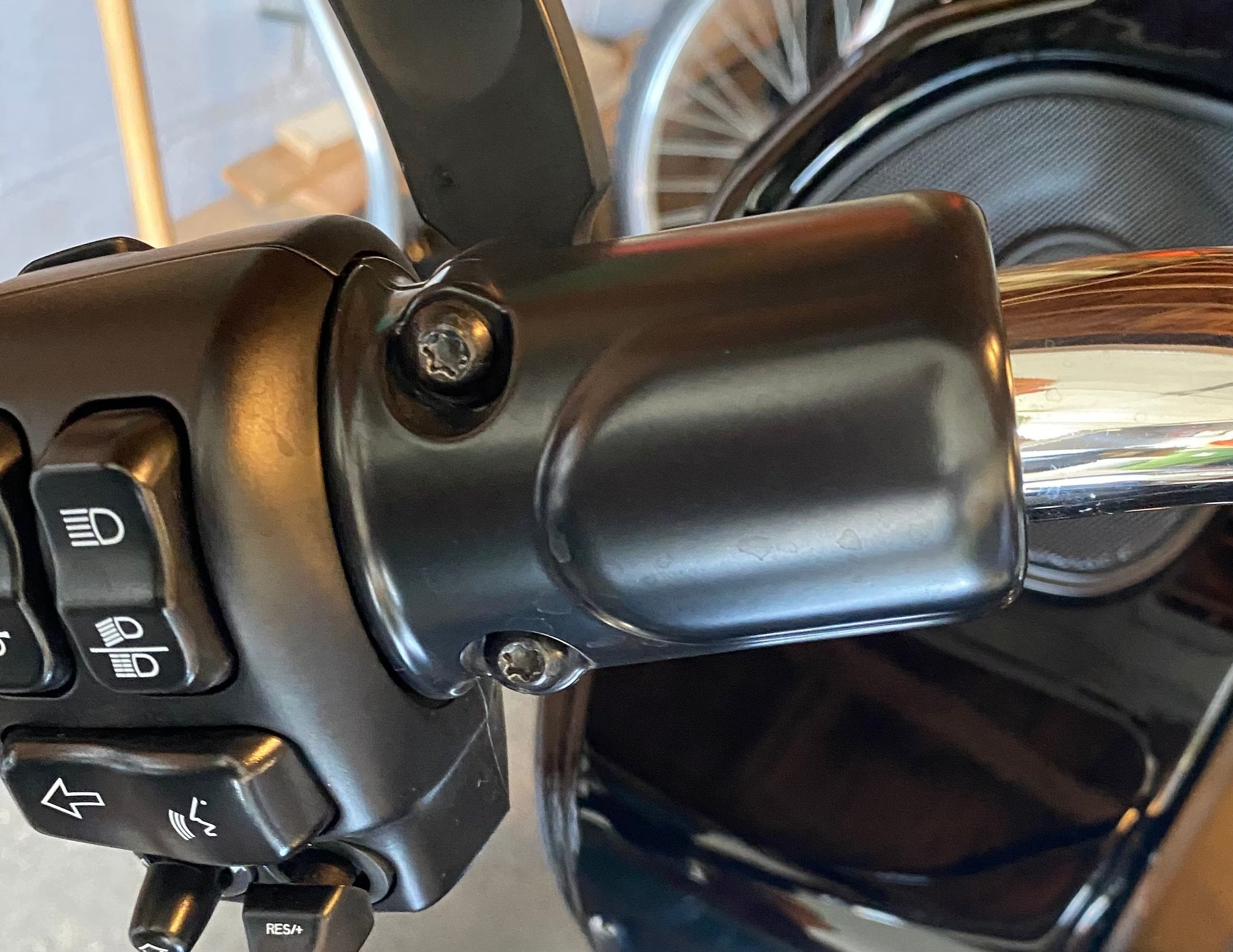 Kahuna grip fitment Harley Davidson Forums