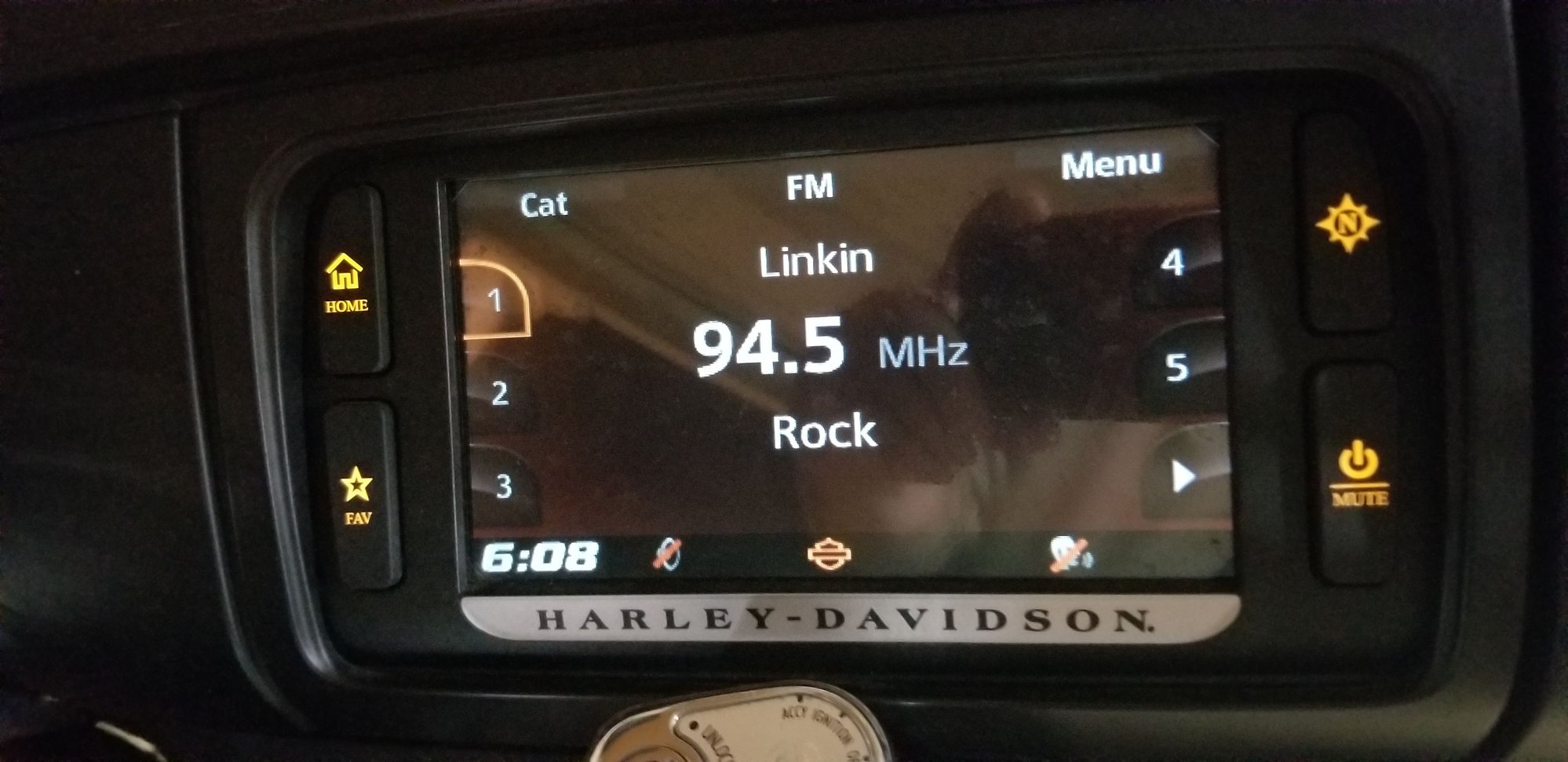 BOOM! Box 6.5GT Infotainment System for Sale Harley Davidson Forums