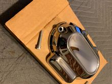 Stock Chrome Transmission side cover from 15 Road Glide

$50 Shipped