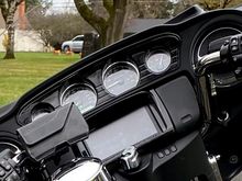 Kuryakyn gloss black dash trim