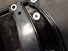 Breather bolt inside view