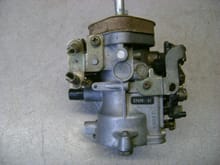 an original OEM carburettor withe the mixture screw still sealed !! it was really just "Plug & Play" + with this carb i am able to use the original choke control & keep the OEM Air cleaner . . . 