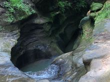The Devil’s Bath tub along the route to Old Man’s Cave.