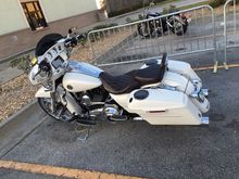 When you see a bike that is a non typical color, and the bike has some nice custom mods it really stands out, very nice.