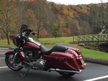 My '17 Street Glide at Kent Falls, CT yesterday. Just turned 6000 miles and I'm still loving this bike!