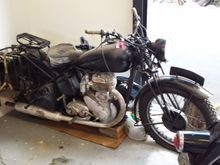 Since  this is HSCIC's thread and we have no responsibility, here's a 1945 BSA that I passed on. I did buy the BMW that's tail is sticking in the picture. Apologies for all the foreign bikes as this is a Harley forum but lots of vintage bikes are cool. 