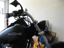 New Carlini Clean Sweep 7" bars, Deuce headlight powdercoated.